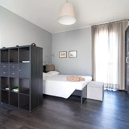 Via Mentana 32 - The House Of Travelers Apartment Como