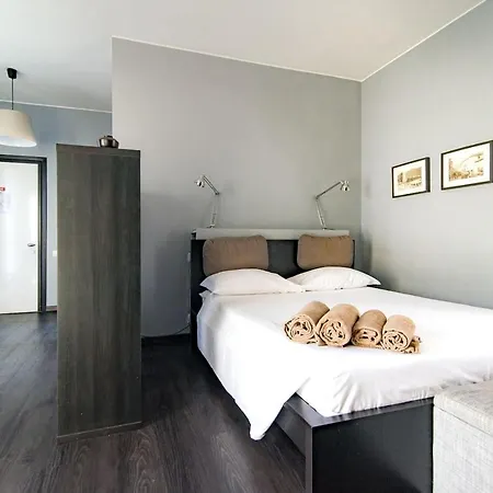 Via Mentana 32 - The House Of Travelers * 科莫